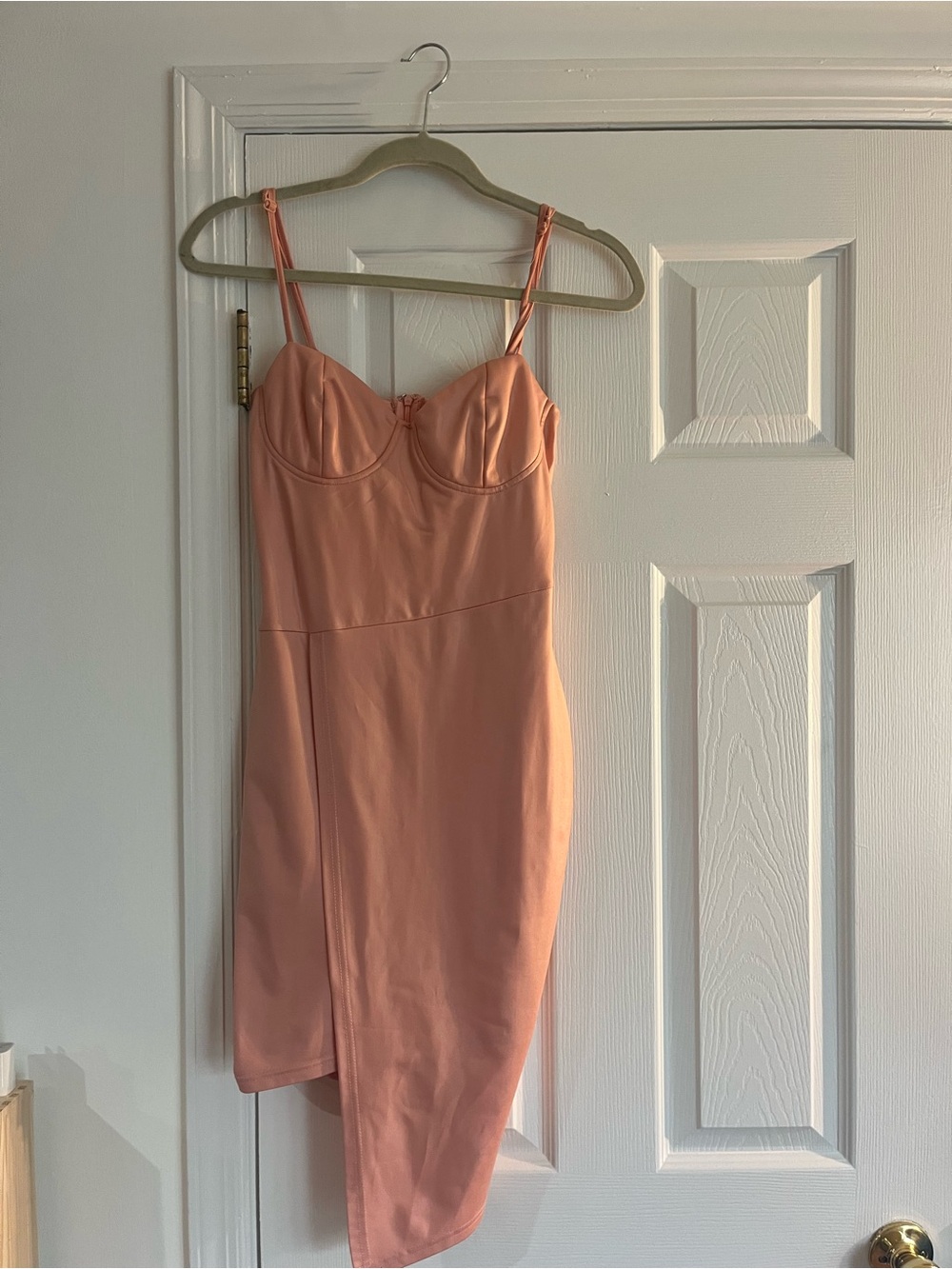 Women's Asymmetrical Peach Bodycon Dress with Sweetheart Bust